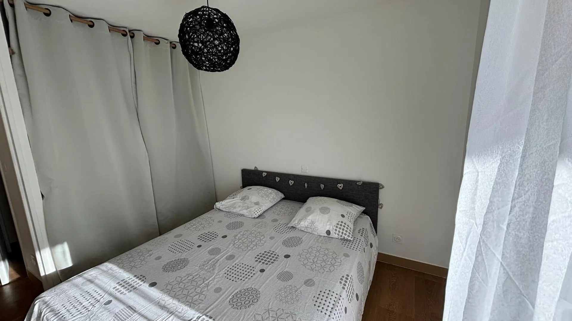 Location D'Un Superbe Appartement Avec Piscine Roquebrune-sur-Argens Apartment